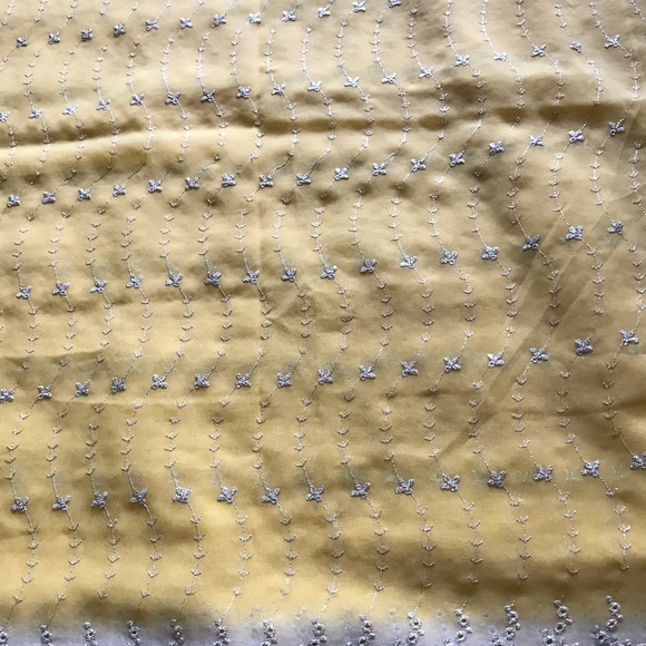 Yellow and White Georgette Sari - Picture 3 of 6